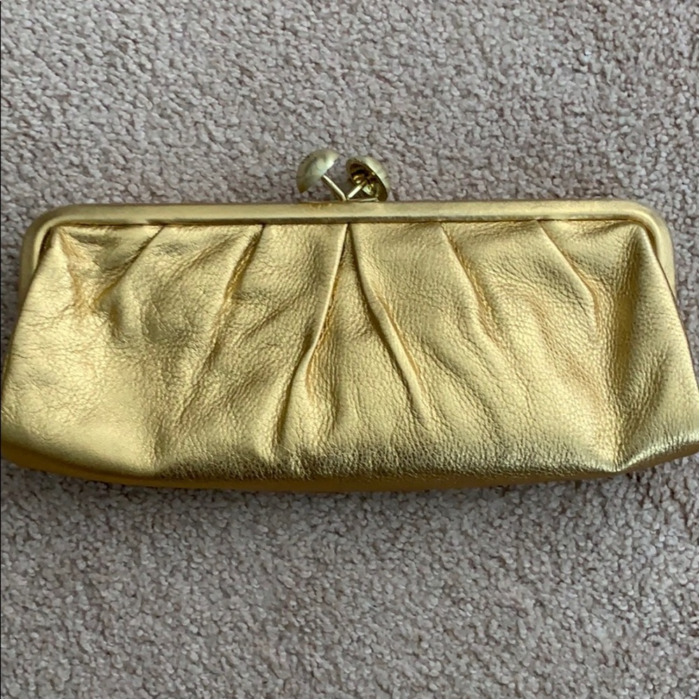 Gold coach clutch